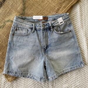 Judy Blue High Rise Light Wash Shorts
